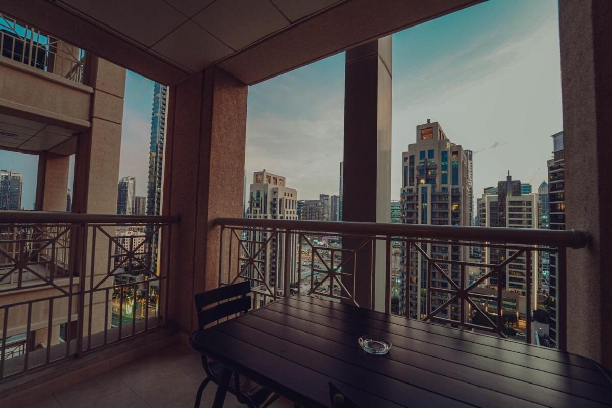 Apartment Elegant Downtown 5 Minute Walk To Burj Khalifa & Mall